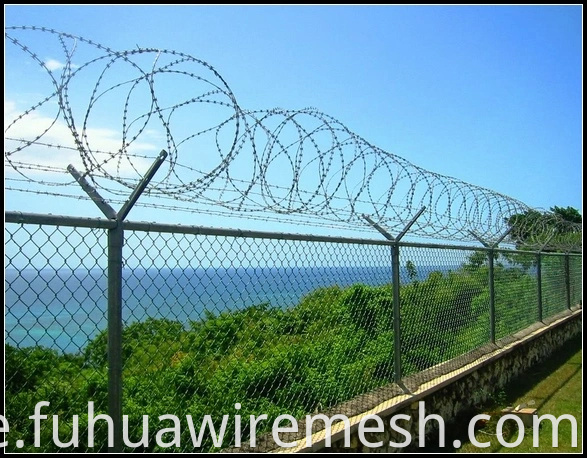 Y Post Welded Wire Mesh Security Prison Airport Fence Netting5